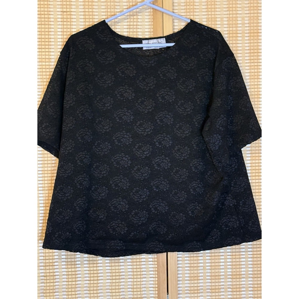 Truffles Women XL Top Black Short Sleeve Floral Lace Whimsigoth Floral Formal‎